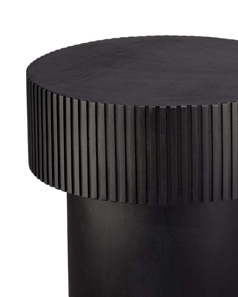 notch round side table