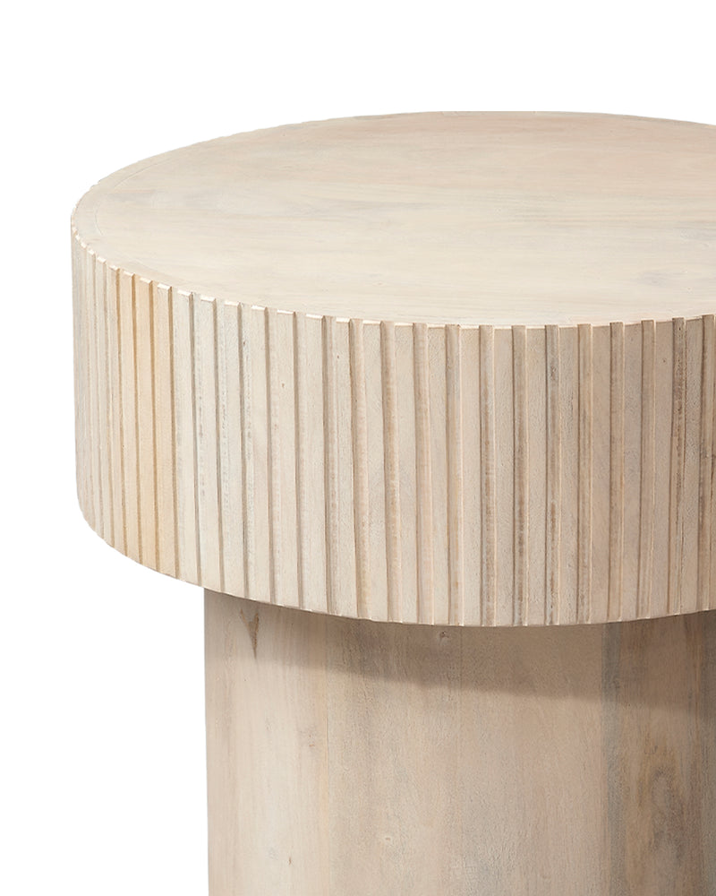 notch round side table