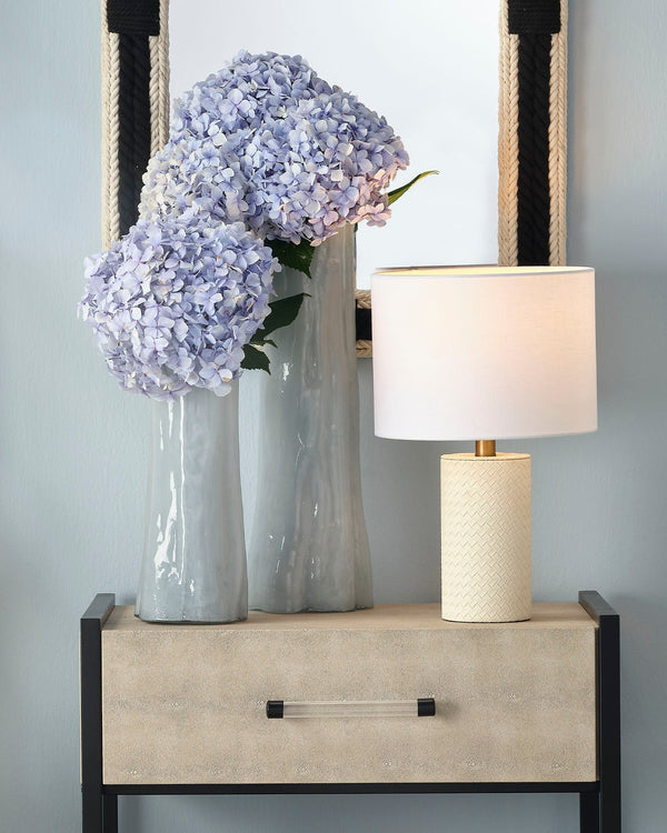 Featured Sequoia Vase Small | Home Decor