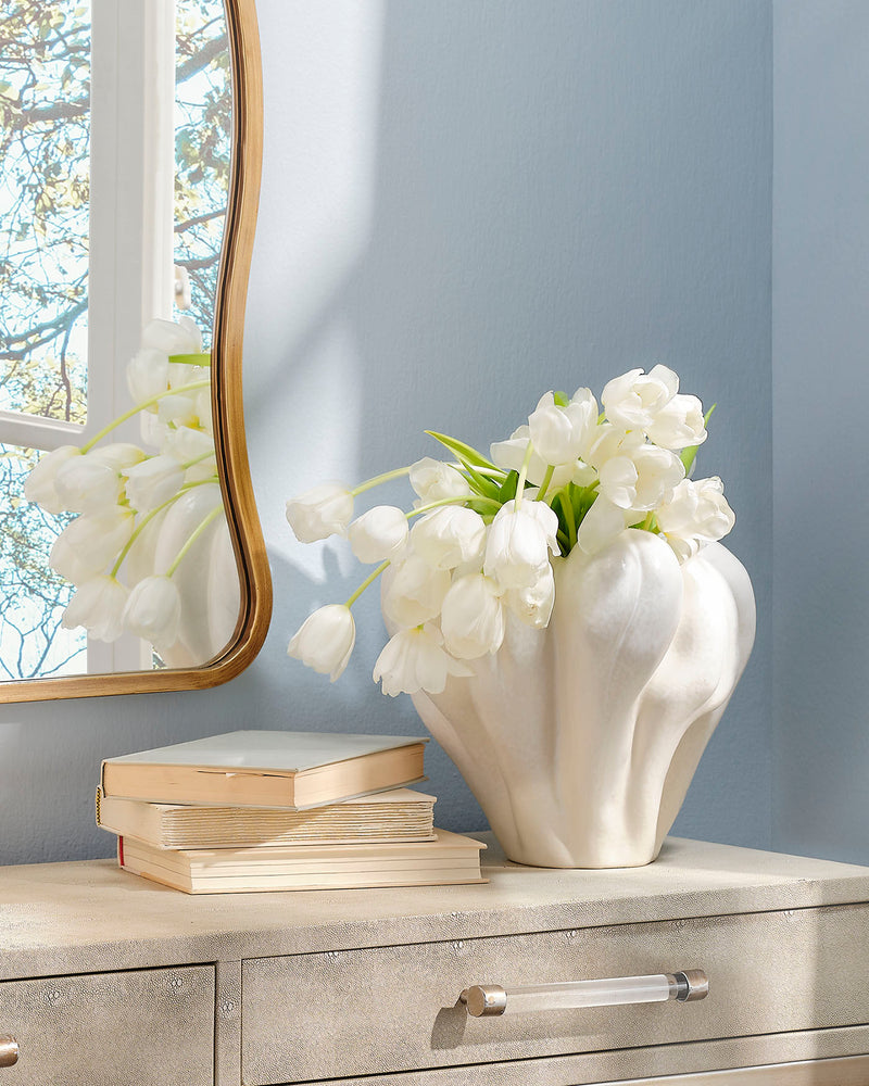 tulip vase