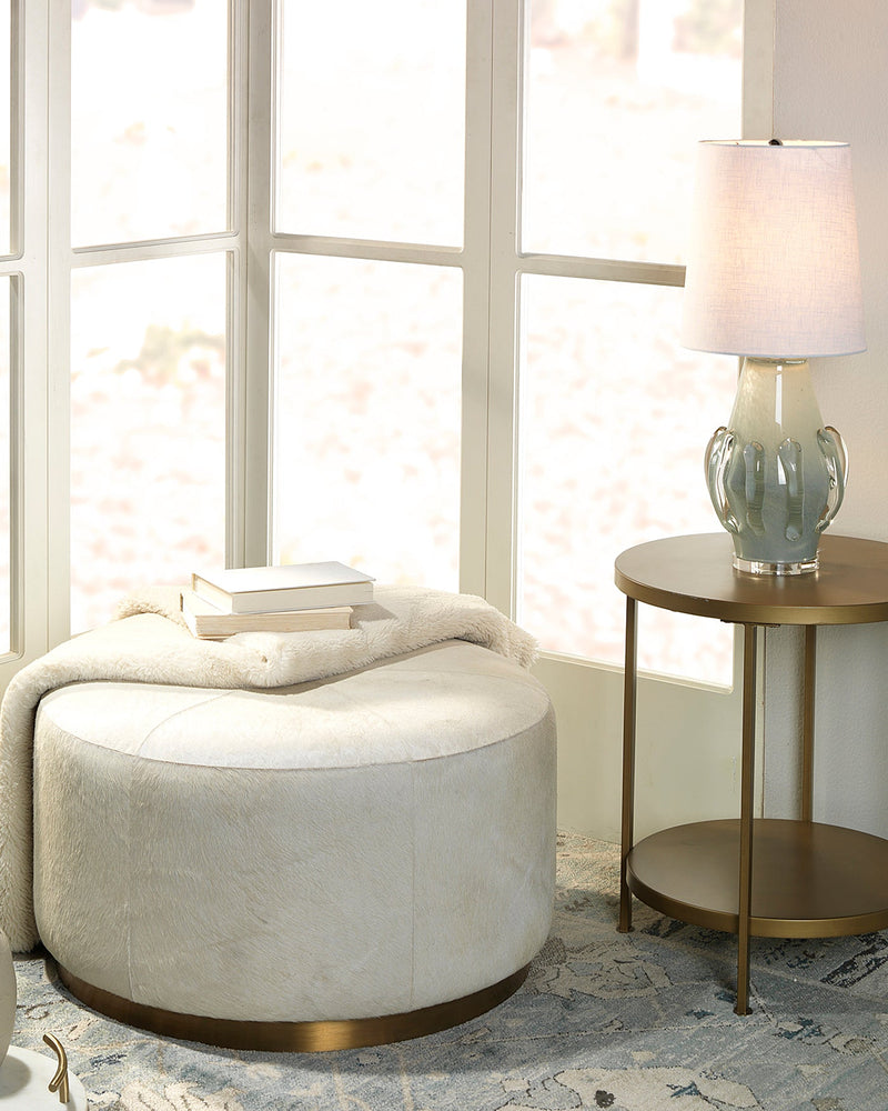 featured talon table lamp | home decor